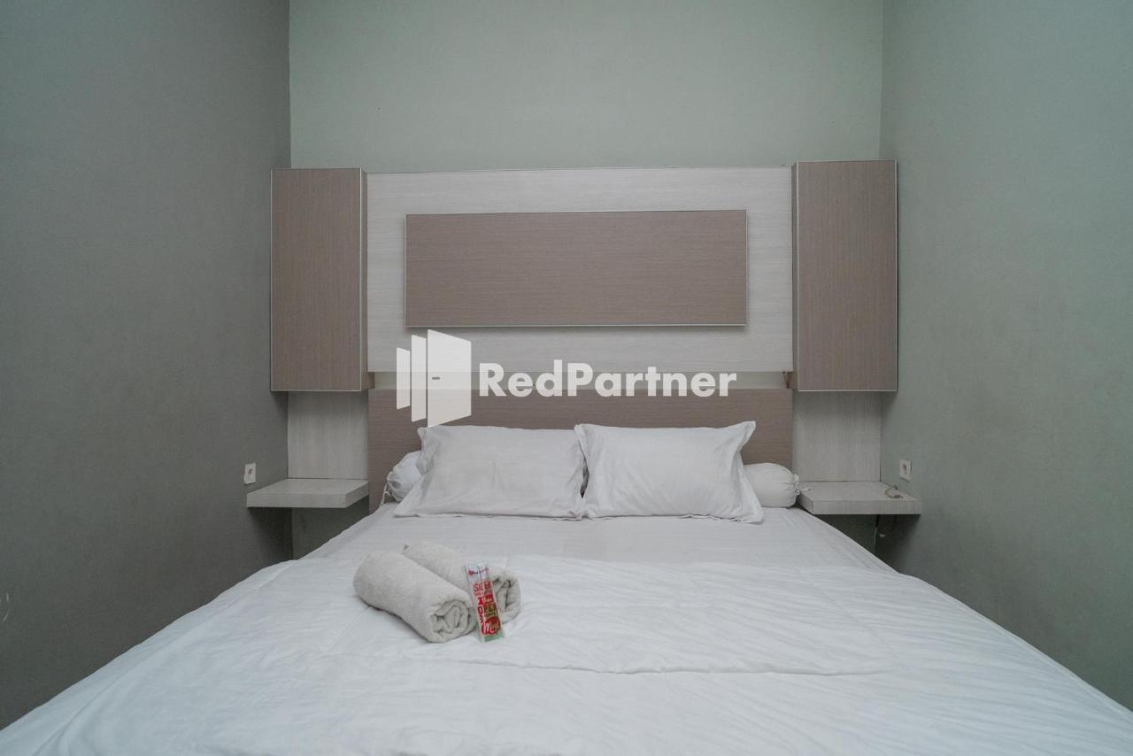 Hotel Yayah Syariah Redpartner Bogor